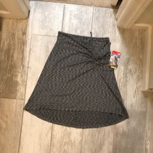 North Face tie front high low cypress skirt Small